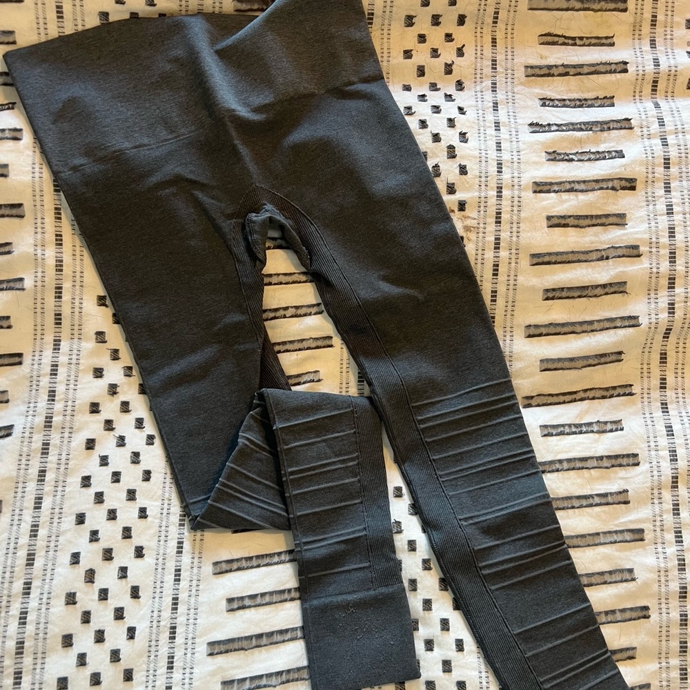 Blanqi Sport Support Hipster Leggings
